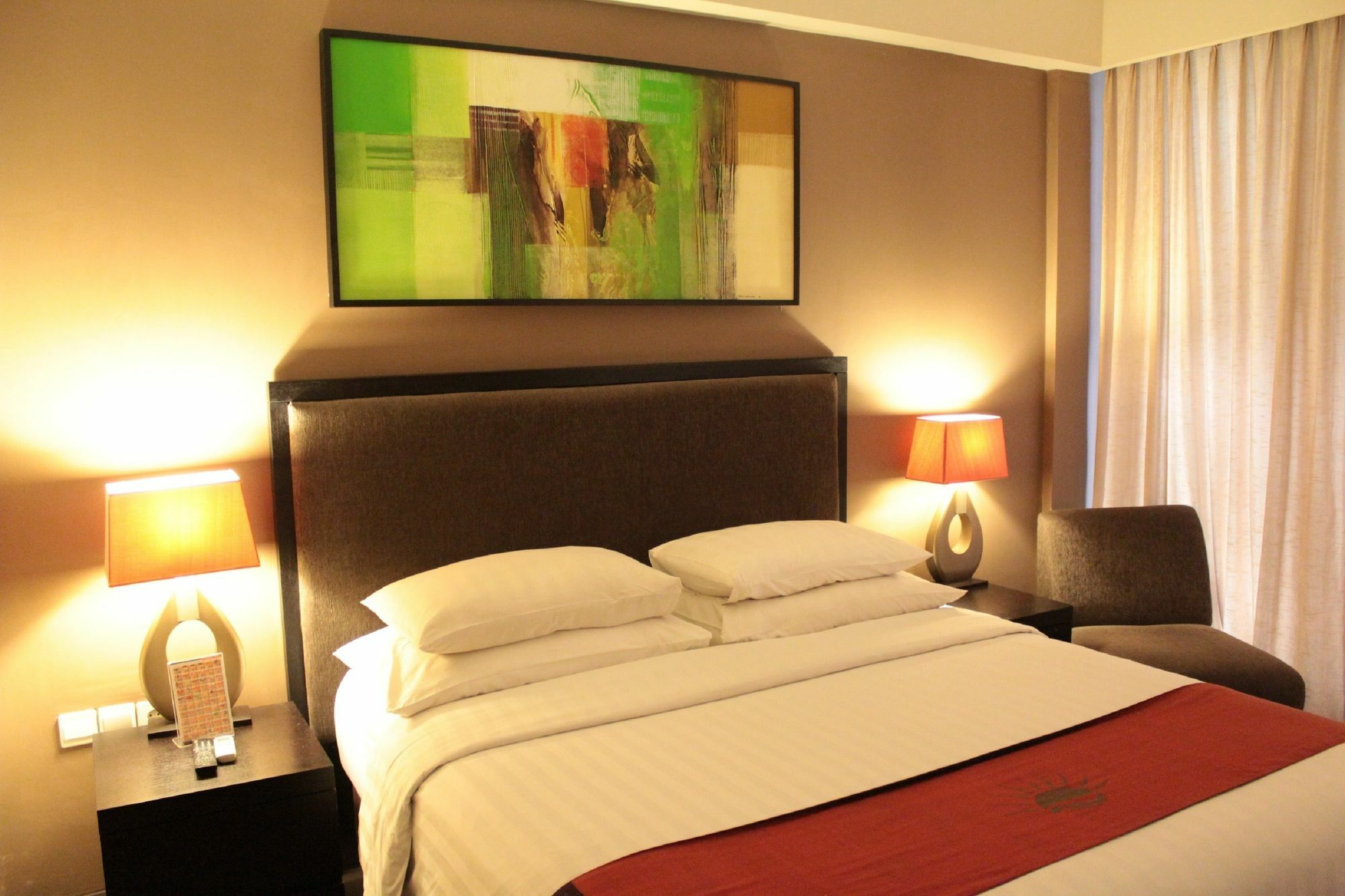 100 Sunset Kuta Hotel & Ballroom 外观 照片